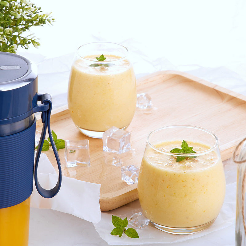 Factory direct supply net red juicer travel portable juicer cup charging fully automatic accompanying shaker cup juicer