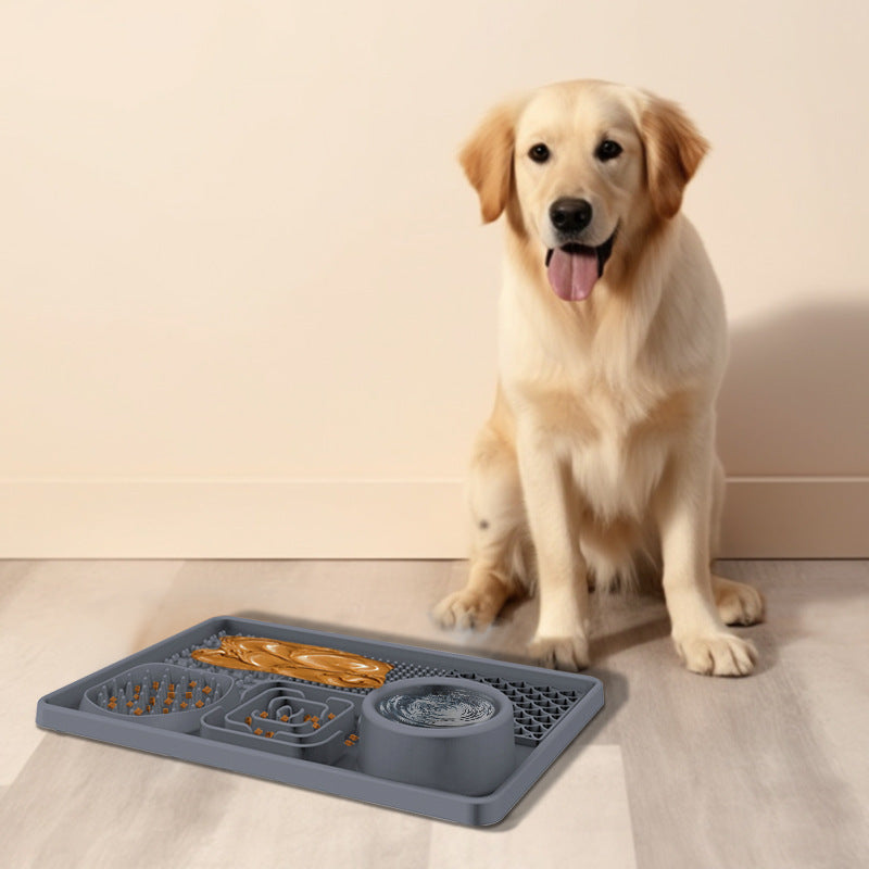 Cross-border popular silicone pet licking mat pet food utensils dog licking mat placemat suction cup slow feeding mat dog slow feeding mat