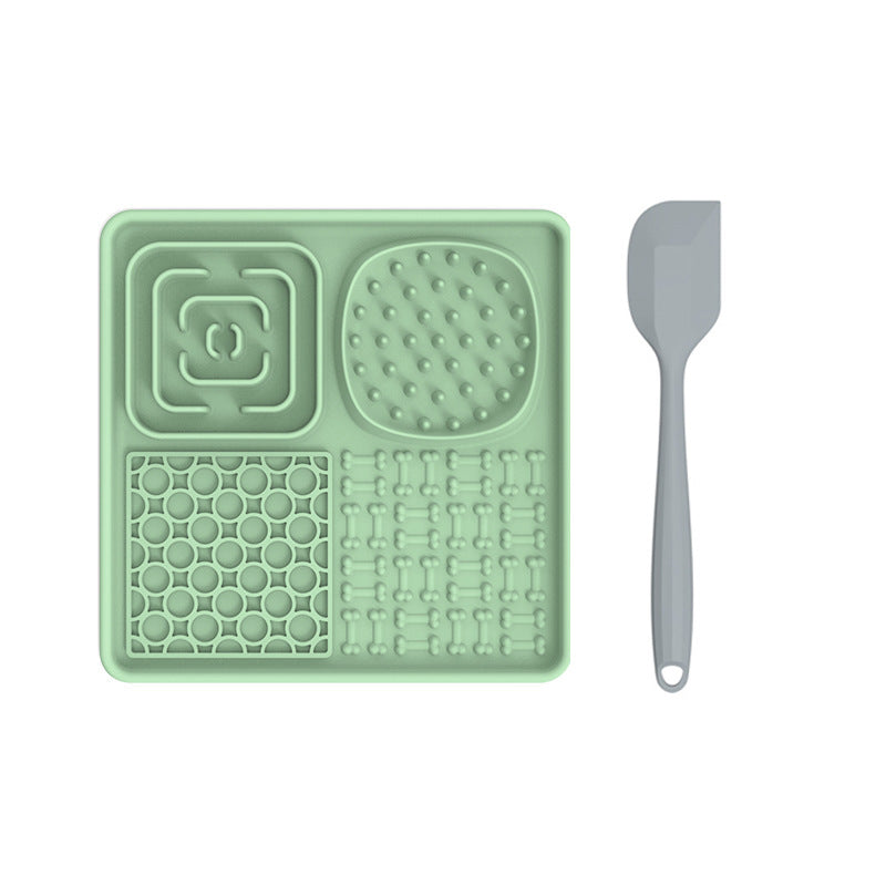 Cross-border popular silicone pet licking mat pet food utensils dog licking mat placemat suction cup slow feeding mat dog slow feeding mat